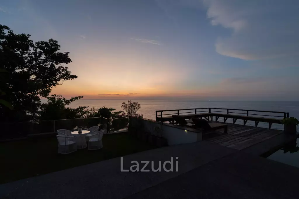 Panoramic Sea-View Cliff-Top Pool Villa, Walking Distance to Surin Beach