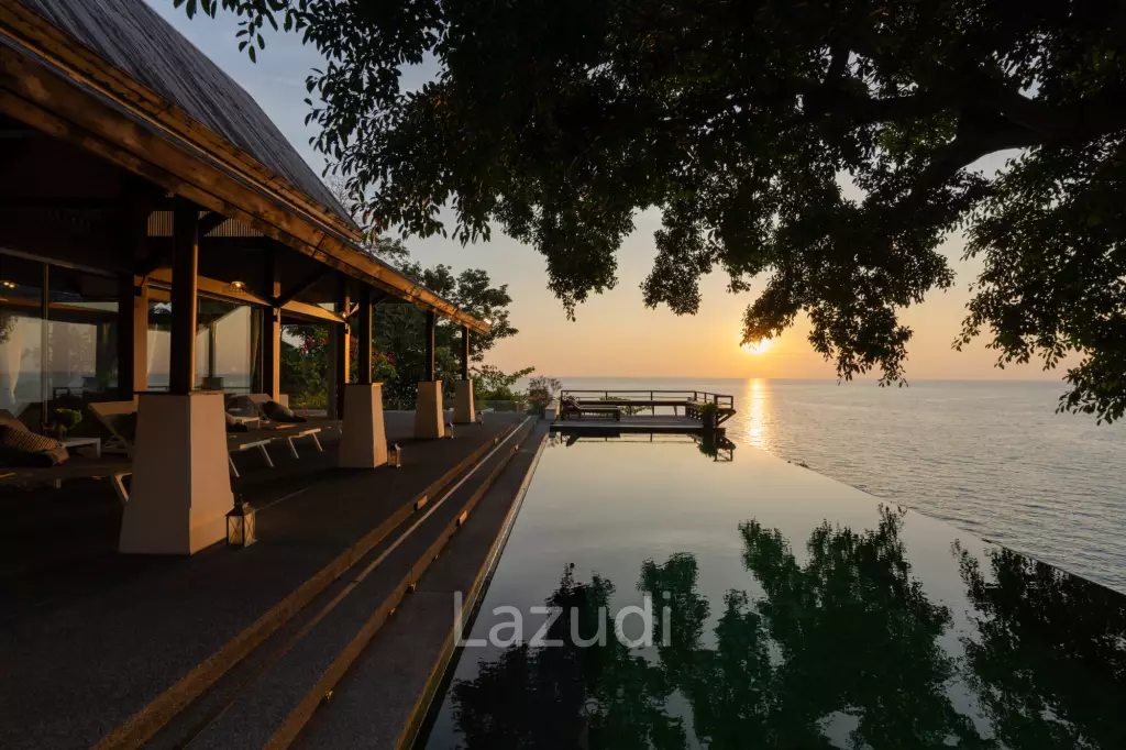 Panoramic Sea-View Cliff-Top Pool Villa, Walking Distance to Surin Beach