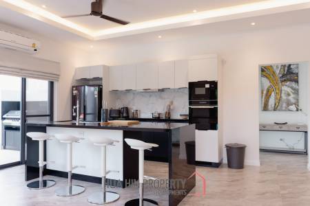 3 Bed 2.5 Bath 185 SQ,M Mali Vista, Villa Deluxe Plus
