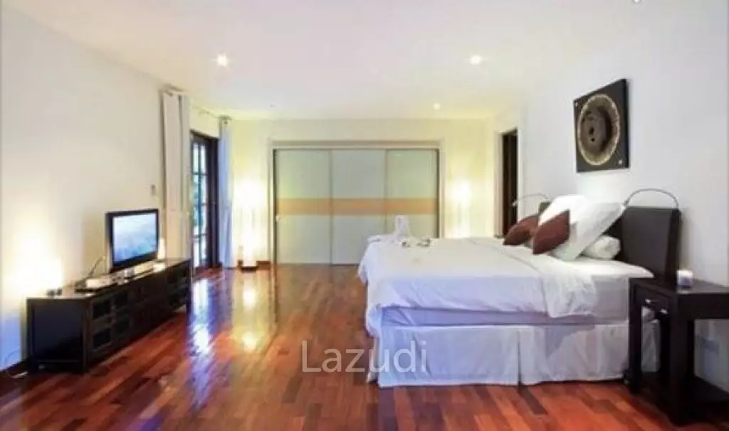 HUNSA RESIDENCE: High Quality Balinese Pool Villa