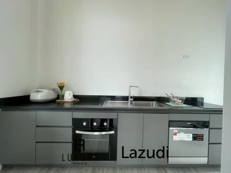 We by Sirin: 3 beds, 2 baths in prime location