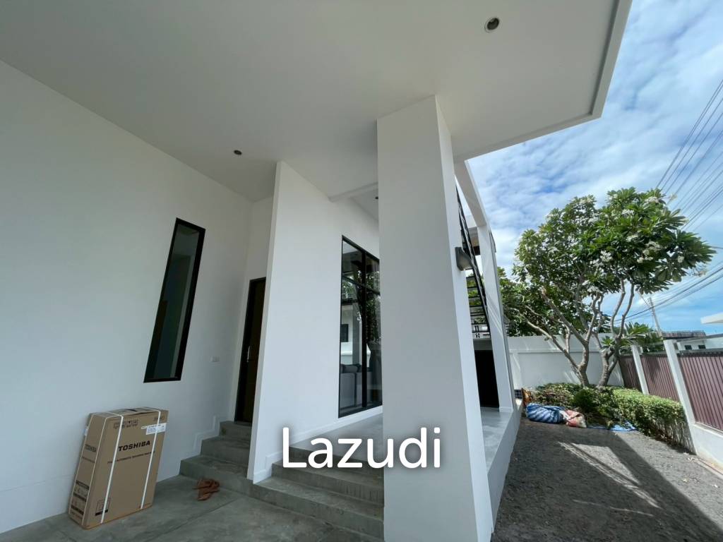 We by Sirin: 3 beds, 2 baths in prime location
