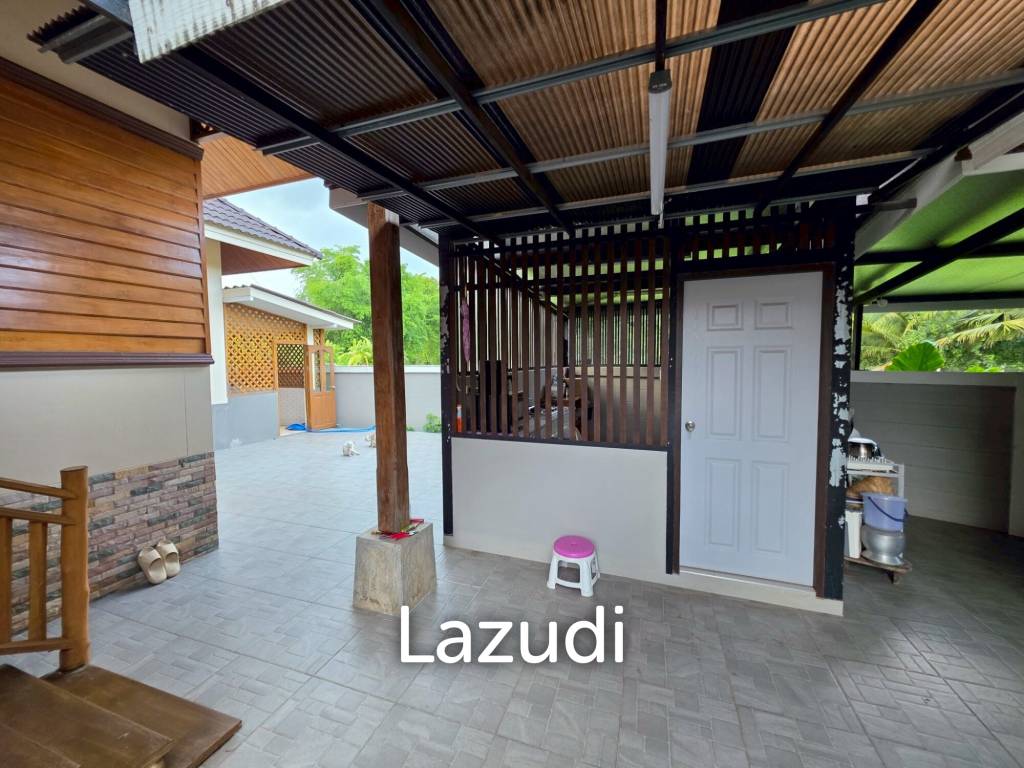 ขายบ้านในสวน 3 ห้องนอนและอาคารเอนกประสงค์ที่ อ.สันทราย