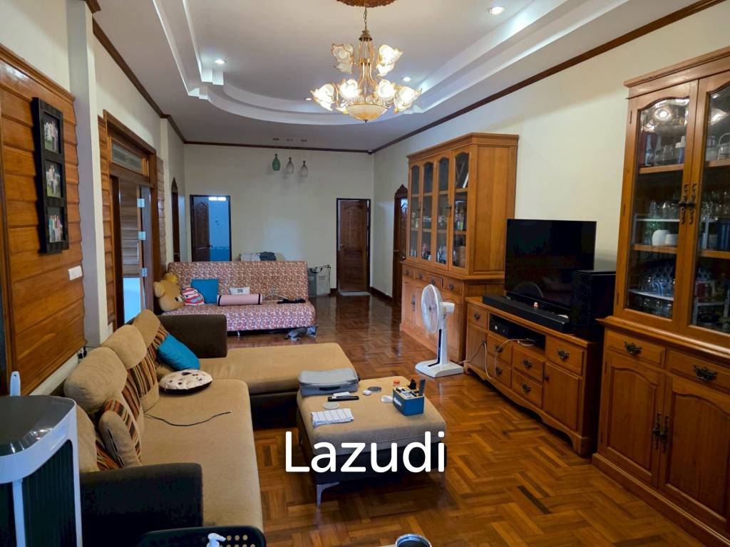 ขายบ้านในสวน 3 ห้องนอนและอาคารเอนกประสงค์ที่ อ.สันทราย