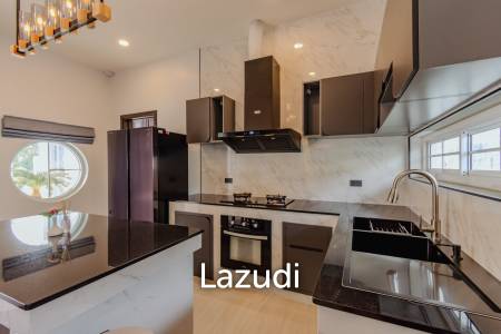 Mountain View Villa in Sam Phraya Cha Am