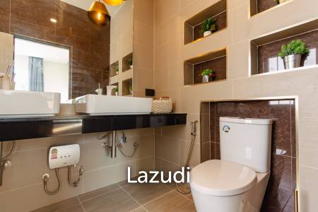 Mountain View Villa in Sam Phraya Cha Am