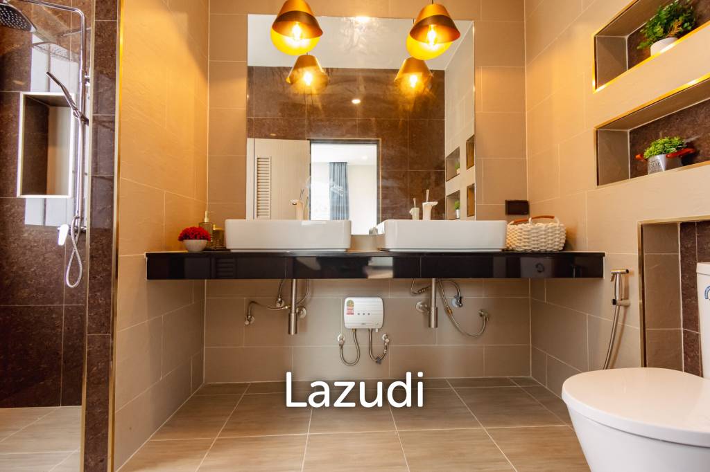 Mountain View Villa in Sam Phraya Cha Am