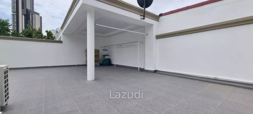 2 Bedrooms 2 Bathrooms 204 SQ.M. VN Residence 2