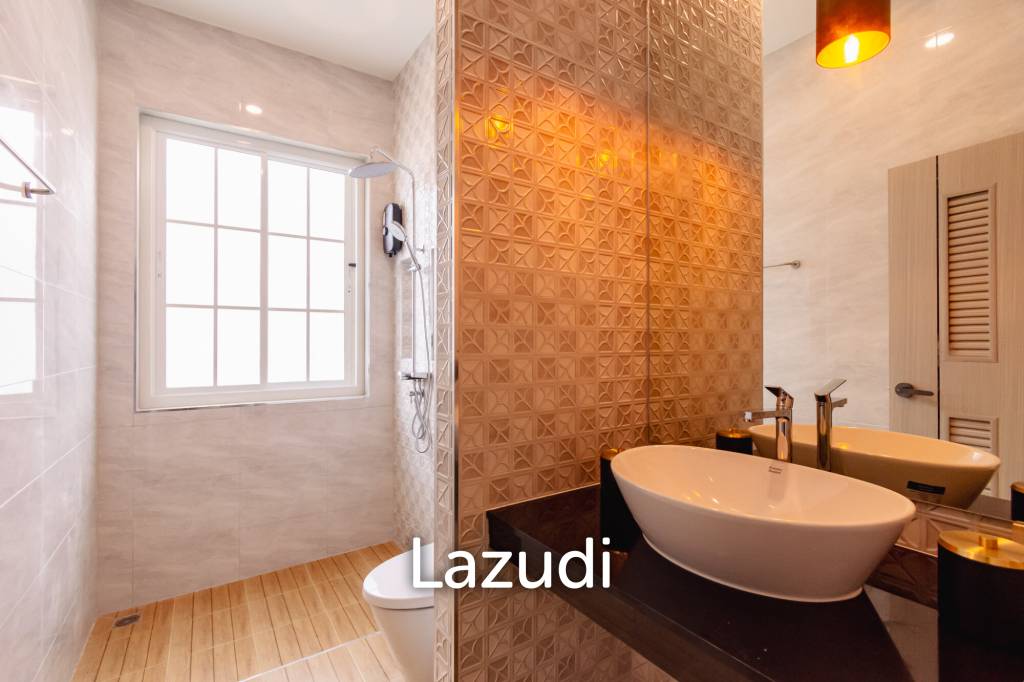 Mountain View Modern Villa in Hua Hin Cha Am