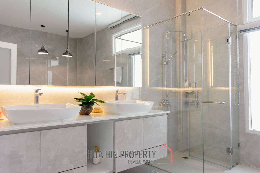 4 Bed 5 Bath 344 SQ,M MeeDee Homes