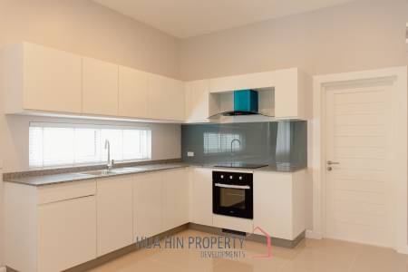 3 Bed 3 Bath 170 SQ,M Emerald Valley Hua Hin