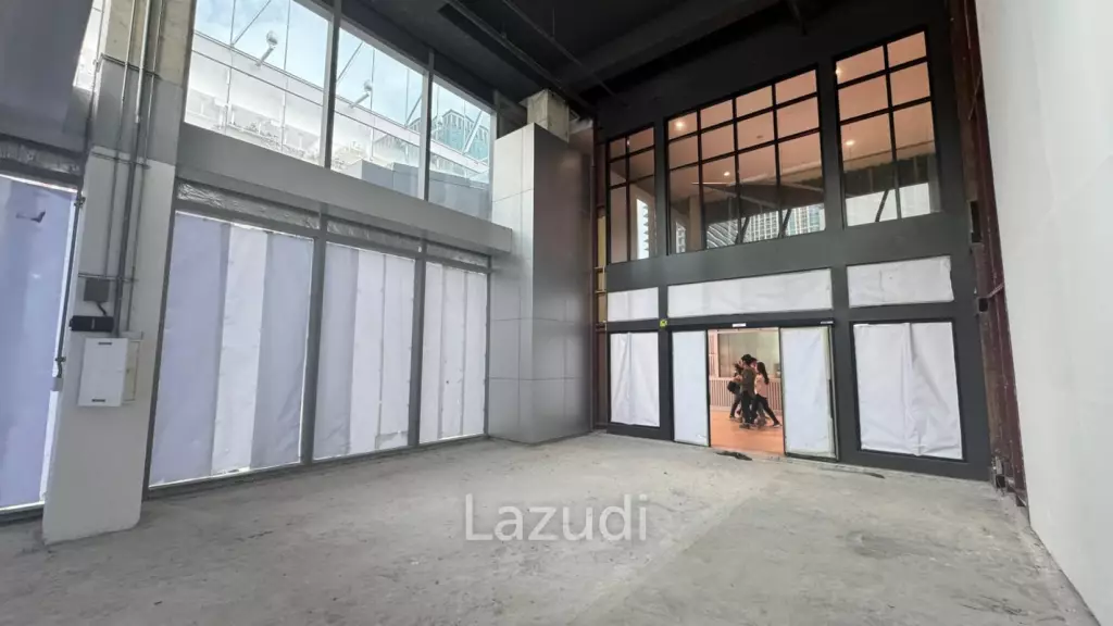 Prime Retail Space for Upscale Ventures at One City Center