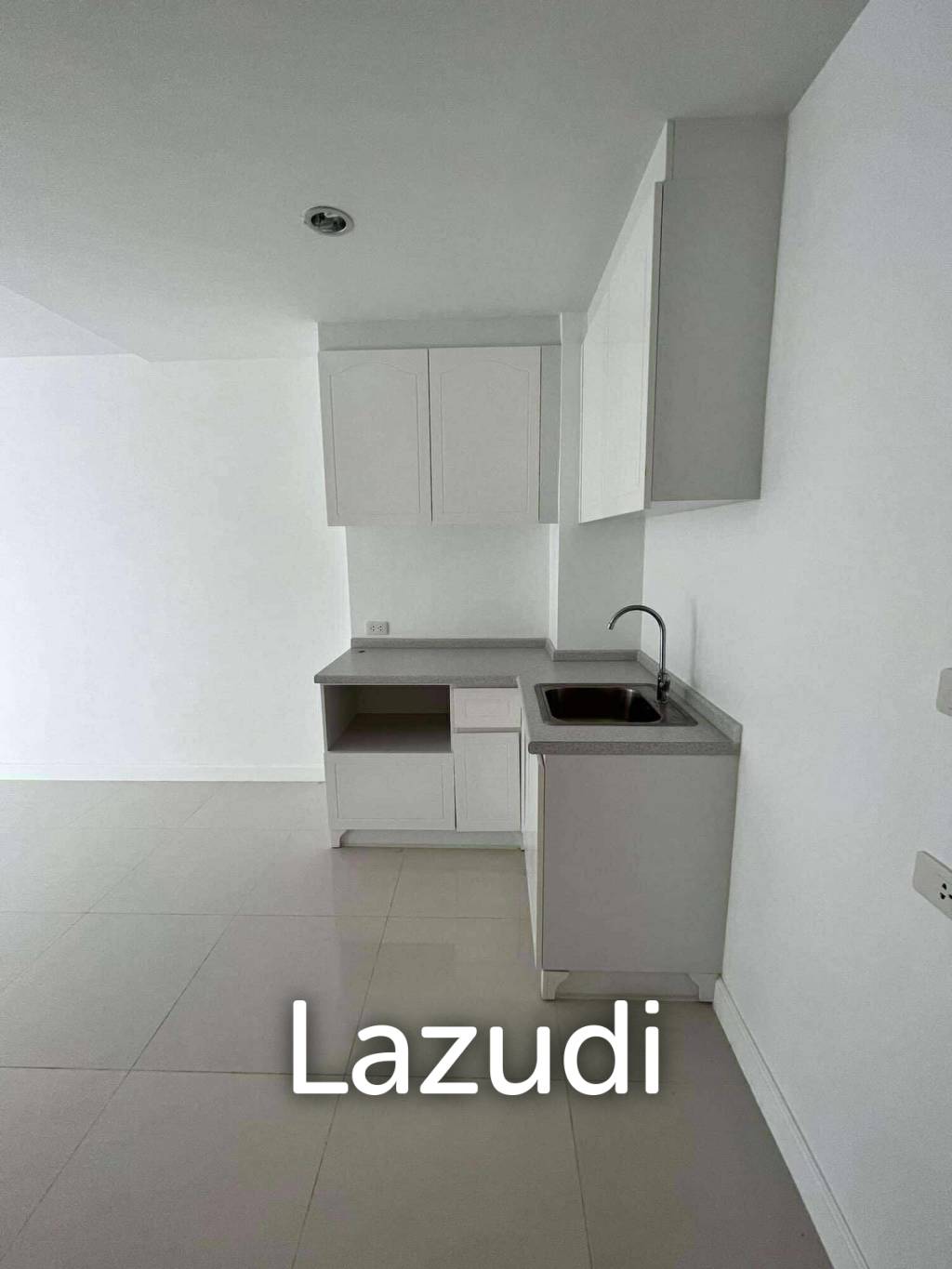 Beachfront Project: Condo for Sale Cha-Am, Hua Hin ONLY 1.4