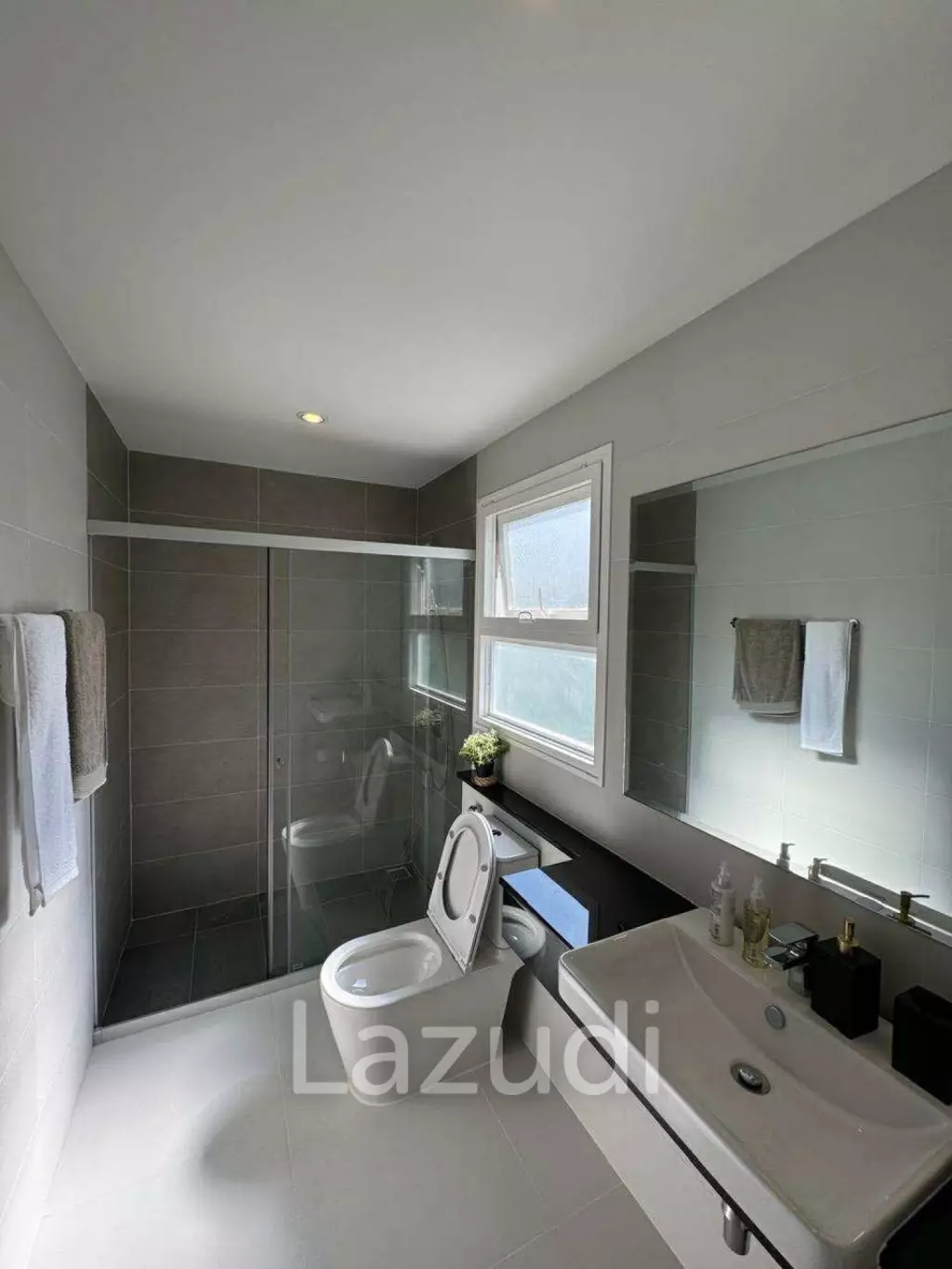 4-Bedroom House For Rent At Supalai Palm Spring