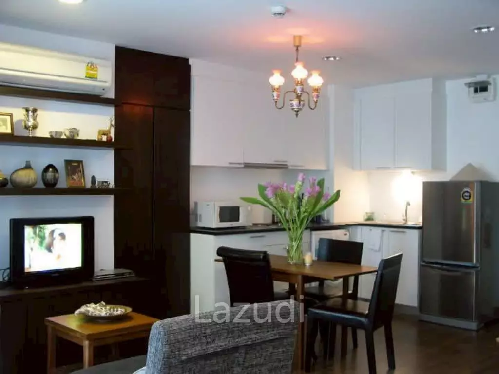 Studio unit with 1 bathroom 35.21 Sq.M. D 65 Condominium