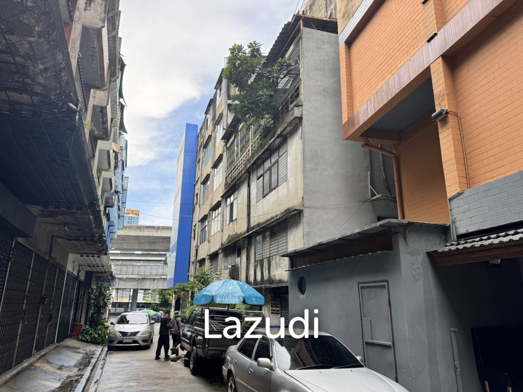 Prime Asset For Sale across Bangkok Mall