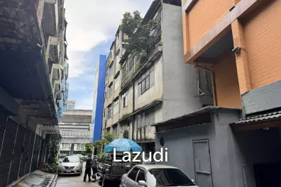 Prime Asset For Sale across Bangkok Mall