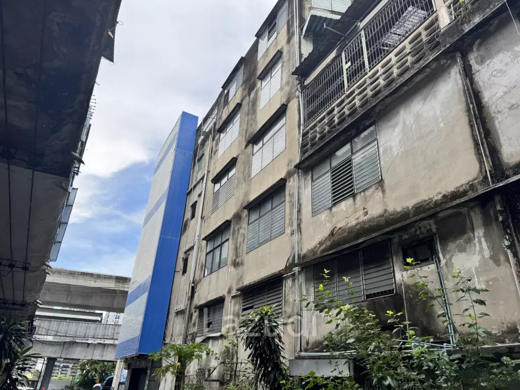 Prime Asset For Sale across Bangkok Mall