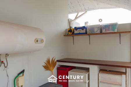 SMART HOUSE VALLEY : Elegant 3-Bedroom Villa with Pool