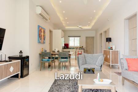 SMART HOUSE VALLEY : Elegant 3-Bedroom Villa with Pool