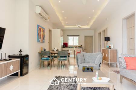 SMART HOUSE VALLEY : Elegant 3-Bedroom Villa with Pool