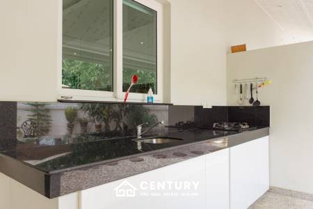 SMART HOUSE VALLEY : Elegant 3-Bedroom Villa with Pool