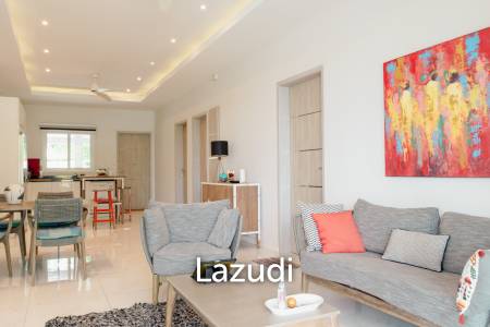 SMART HOUSE VALLEY : Elegant 3-Bedroom Villa with Pool