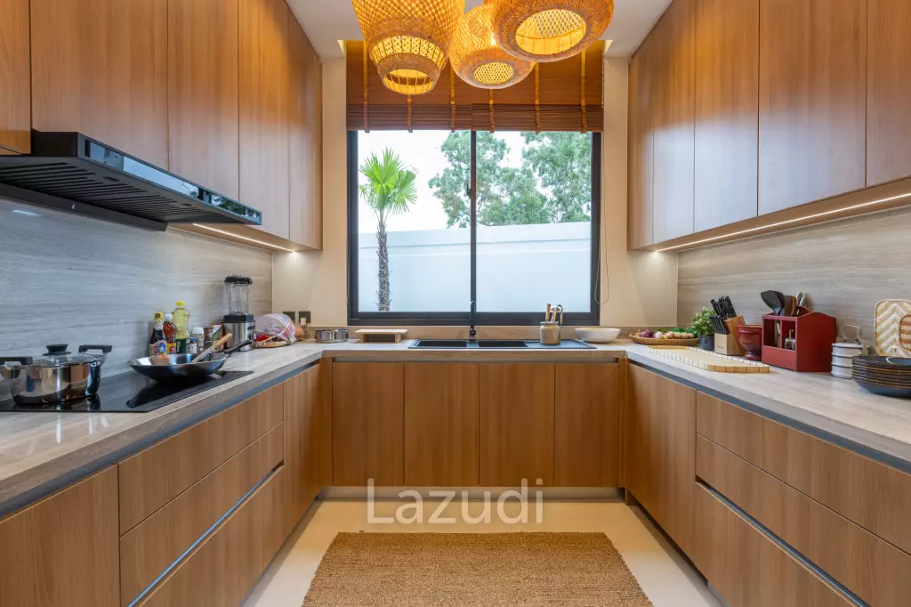 5 Bed 7 Bath 588 Sq.M Mouana Grande Chalong Bay