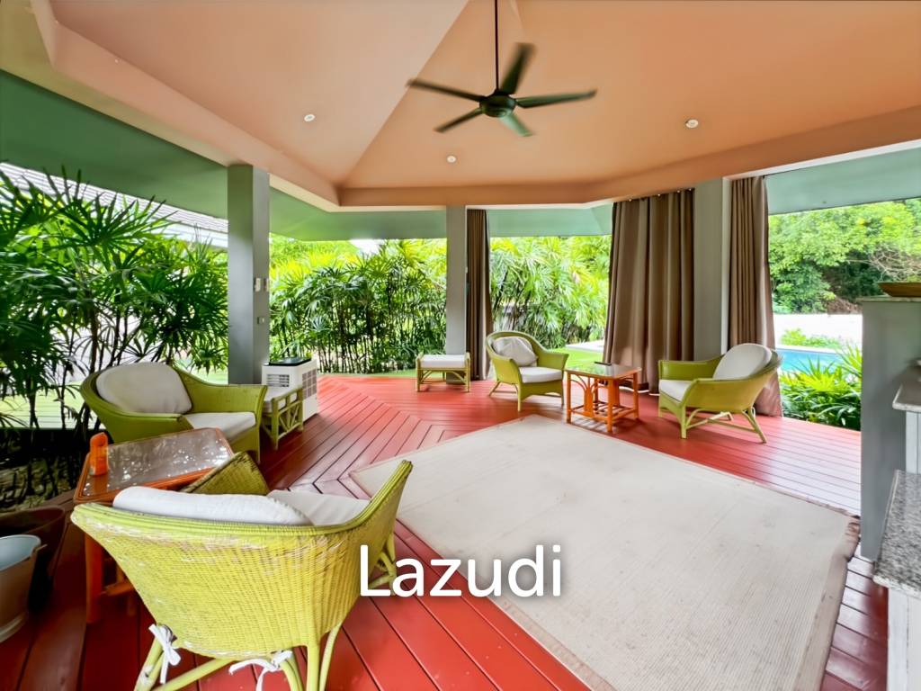 Elegant Eco-Design 5-Bedroom Villa on Over 2 Rai in Springfield Village