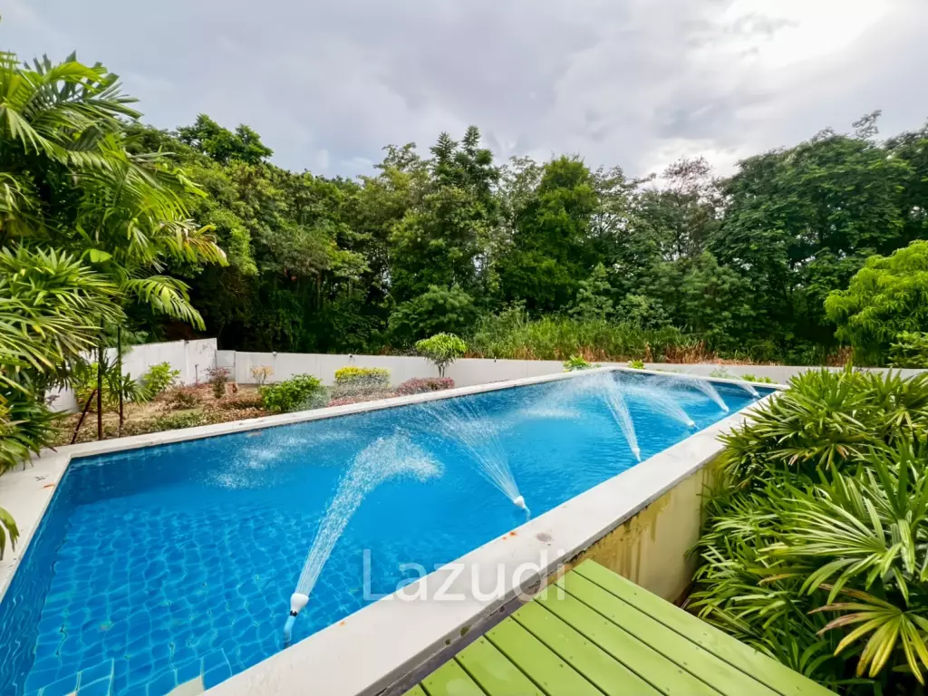 Elegant Eco-Design 5-Bedroom Villa on Over 2 Rai in Springfield Village