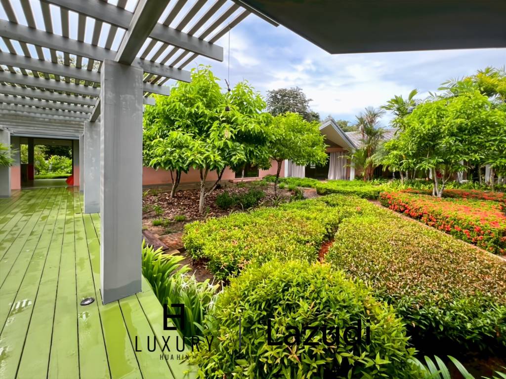 3200 คิว м участка / 1,000 คิว ในชีวิตของฉันมีสนามกอล์ฟและสปารีสอร์ท