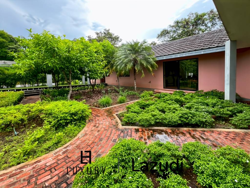 3200 คิว м участка / 1,000 คิว ในชีวิตของฉันมีสนามกอล์ฟและสปารีสอร์ท