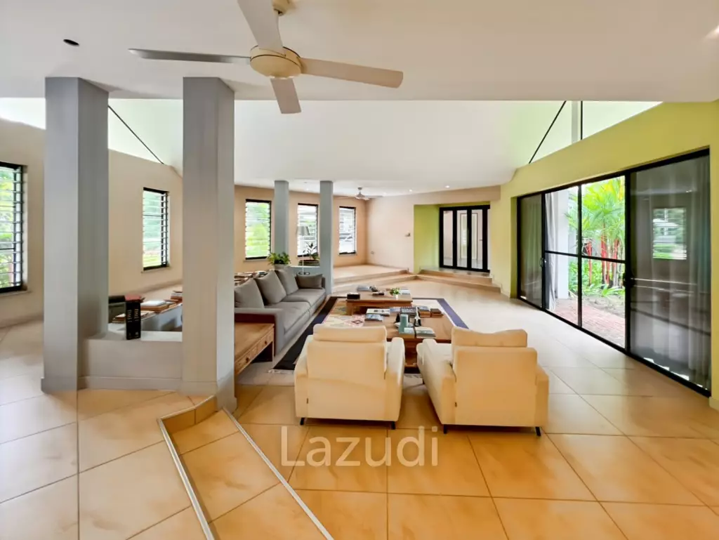 Elegant Eco-Design 5-Bedroom Villa on Over 2 Rai in Springfield Village