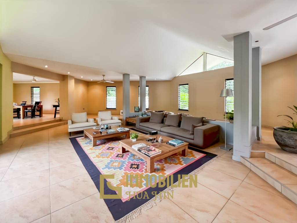 3200 คิว м участка / 1,000 คิว ในชีวิตของฉันมีสนามกอล์ฟและสปารีสอร์ท