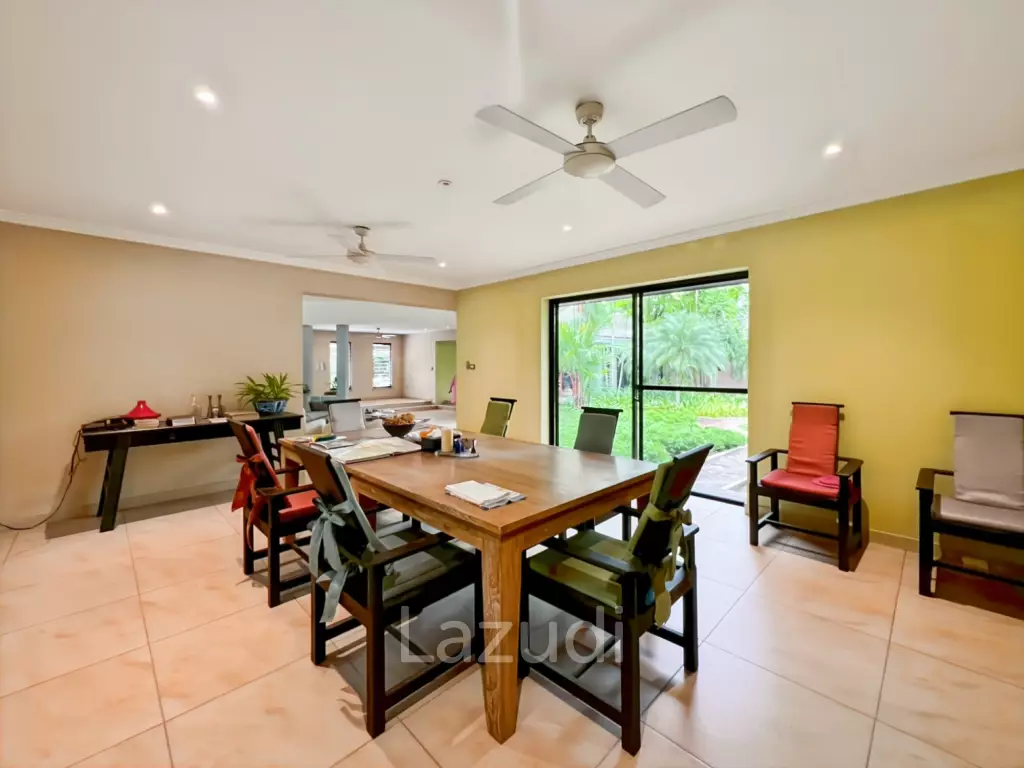 Elegant Eco-Design 5-Bedroom Villa on Over 2 Rai in Springfield Village