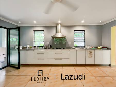 3200 คิว м участка / 1,000 คิว ในชีวิตของฉันมีสนามกอล์ฟและสปารีสอร์ท