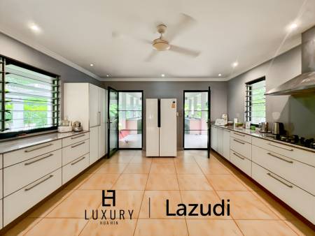 3200 คิว м участка / 1,000 คิว ในชีวิตของฉันมีสนามกอล์ฟและสปารีสอร์ท