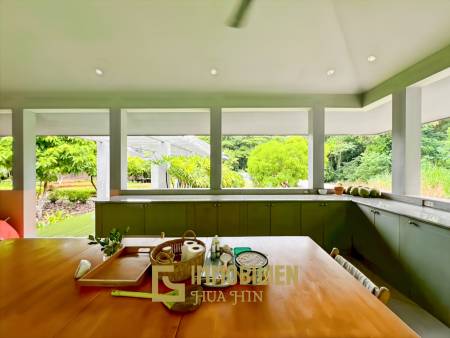 3200 คิว м участка / 1,000 คิว ในชีวิตของฉันมีสนามกอล์ฟและสปารีสอร์ท