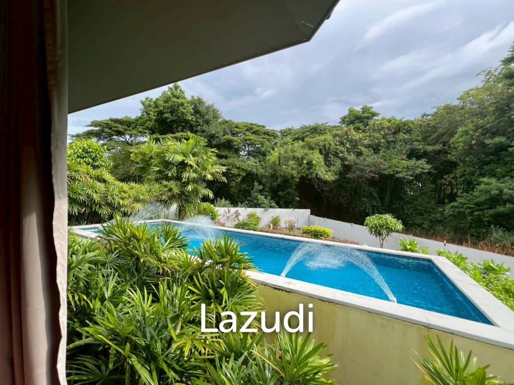 Elegant Eco-Design 5-Bedroom Villa on Over 2 Rai in Springfield Village