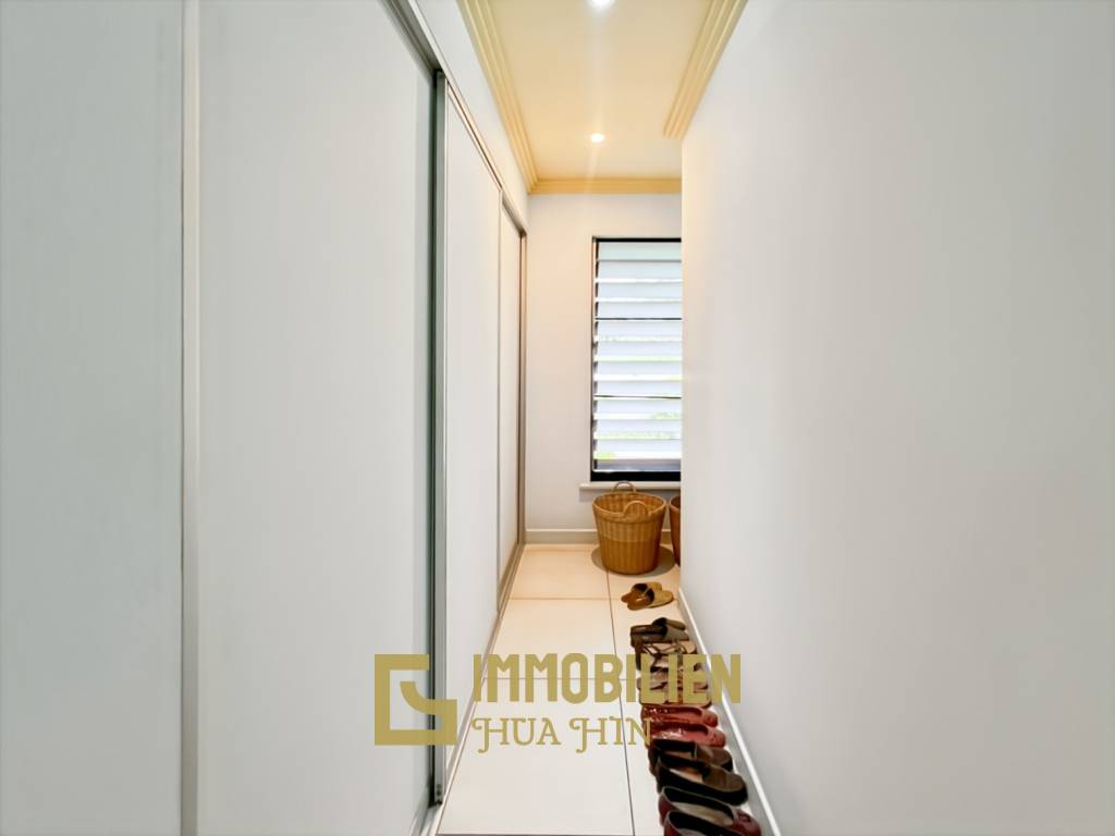 3200 คิว м участка / 1,000 คิว ในชีวิตของฉันมีสนามกอล์ฟและสปารีสอร์ท