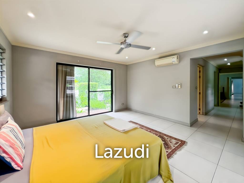 Elegant Eco-Design 5-Bedroom Villa on Over 2 Rai in Springfield Village