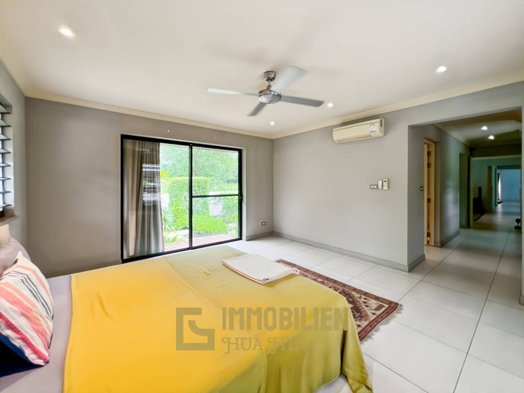 3200 คิว м участка / 1,000 คิว ในชีวิตของฉันมีสนามกอล์ฟและสปารีสอร์ท