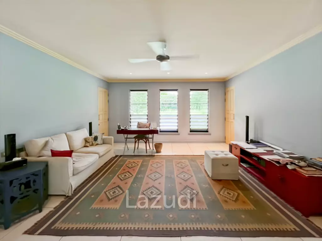 Elegant Eco-Design 5-Bedroom Villa on Over 2 Rai in Springfield Village