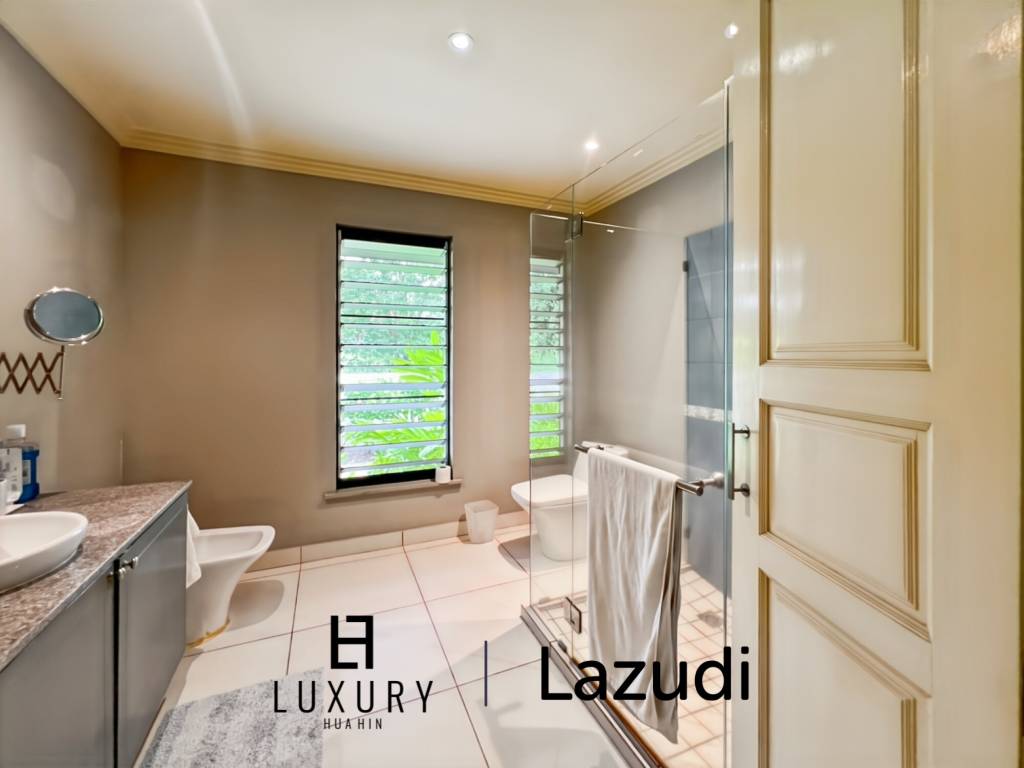 3200 คิว м участка / 1,000 คิว ในชีวิตของฉันมีสนามกอล์ฟและสปารีสอร์ท