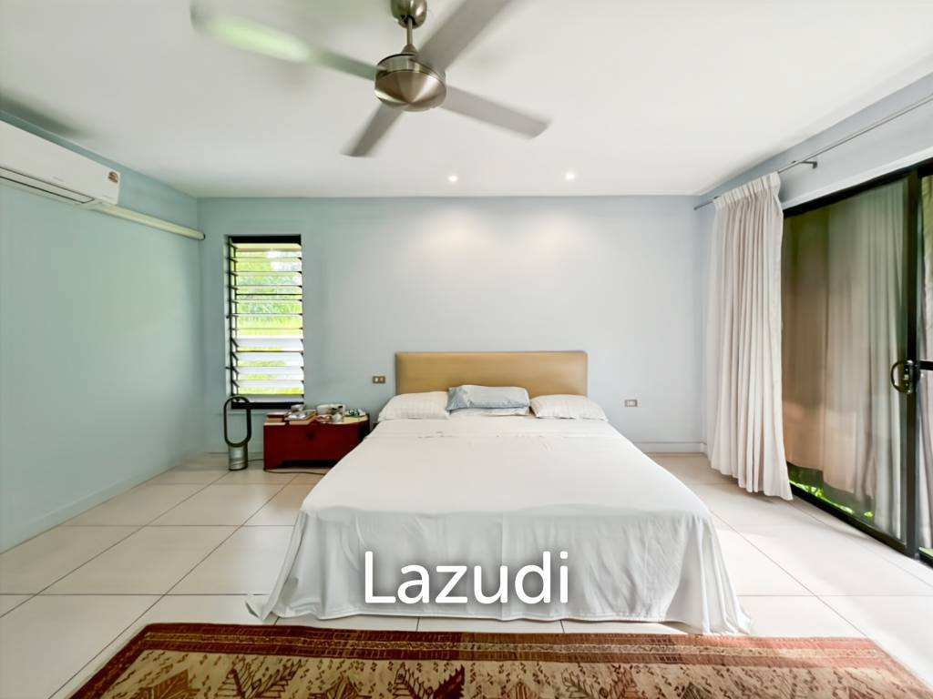 Elegant Eco-Design 5-Bedroom Villa on Over 2 Rai in Springfield Village