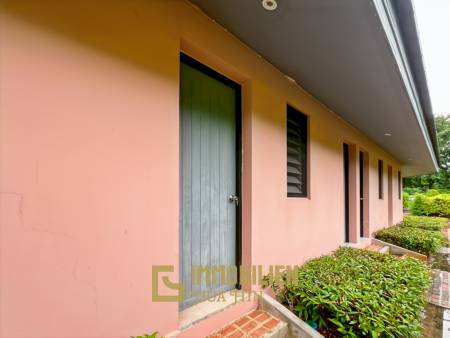 3200 คิว м участка / 1,000 คิว ในชีวิตของฉันมีสนามกอล์ฟและสปารีสอร์ท