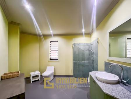 3200 คิว м участка / 1,000 คิว ในชีวิตของฉันมีสนามกอล์ฟและสปารีสอร์ท