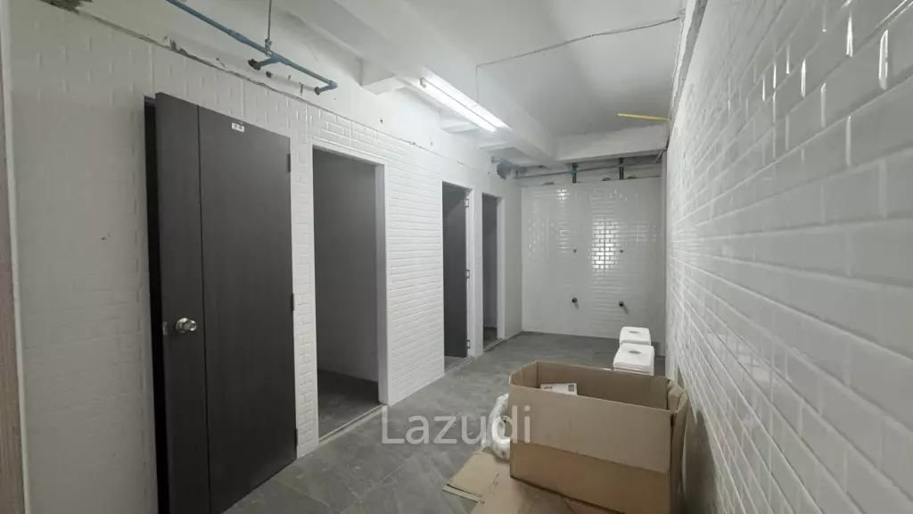 Prime Retail Space in Bang Na with Main Sukhumvit Access