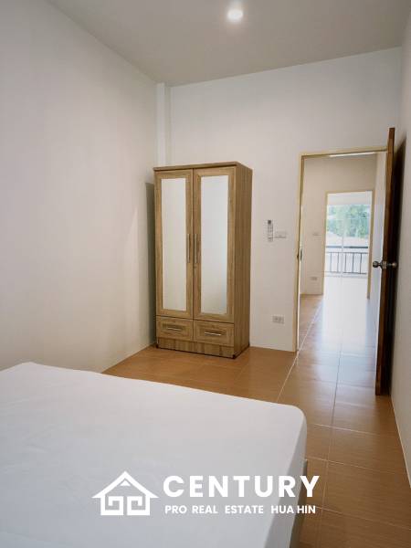 Modern 3-Bedroom Townhouse in Hua Hin Center