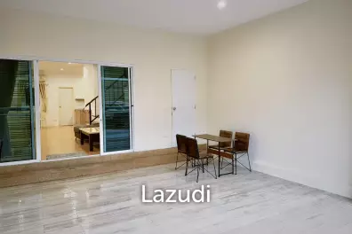 Modern 3-Bedroom Townhouse in Hua Hin Center